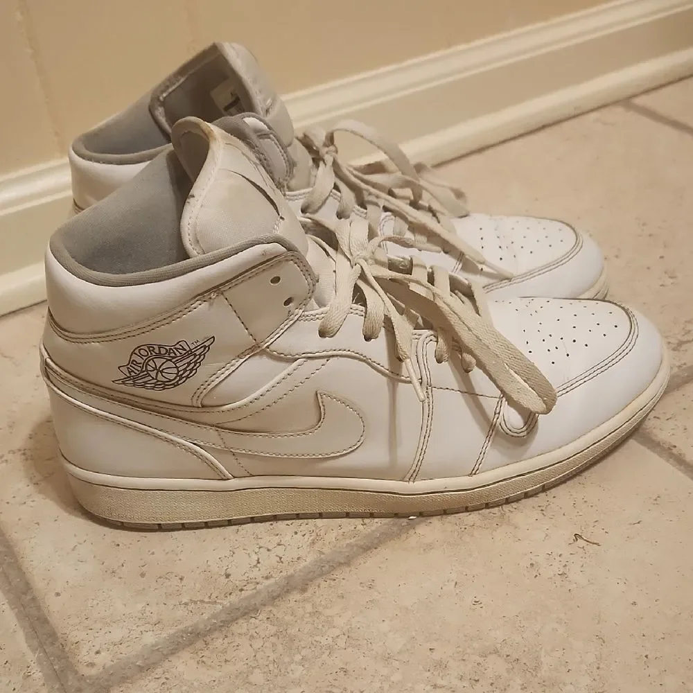 Nike Air Jordan Retro 1 High-Top Mid White Sneakers 554724-112 Men's Size 12